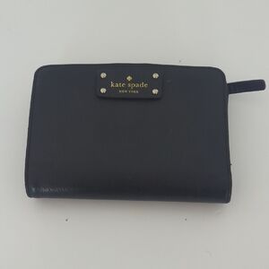 Kate Spade Elegant Black Zip Wallet